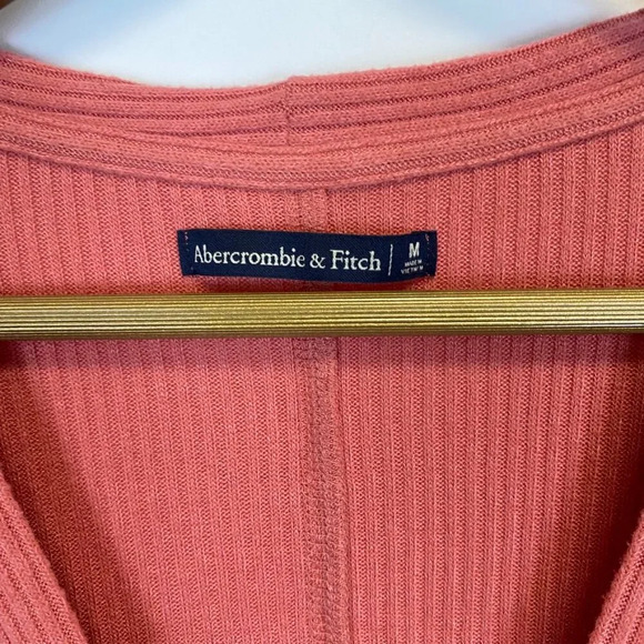 Abercrombie and Fitch Button Down Tie Boxy Top - Picture 4 of 8